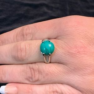 Green Turquoise look single stone